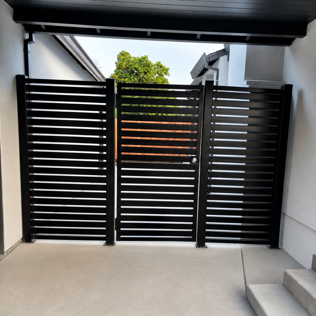 Modern horizontal-slat gate — Arden-Arcade